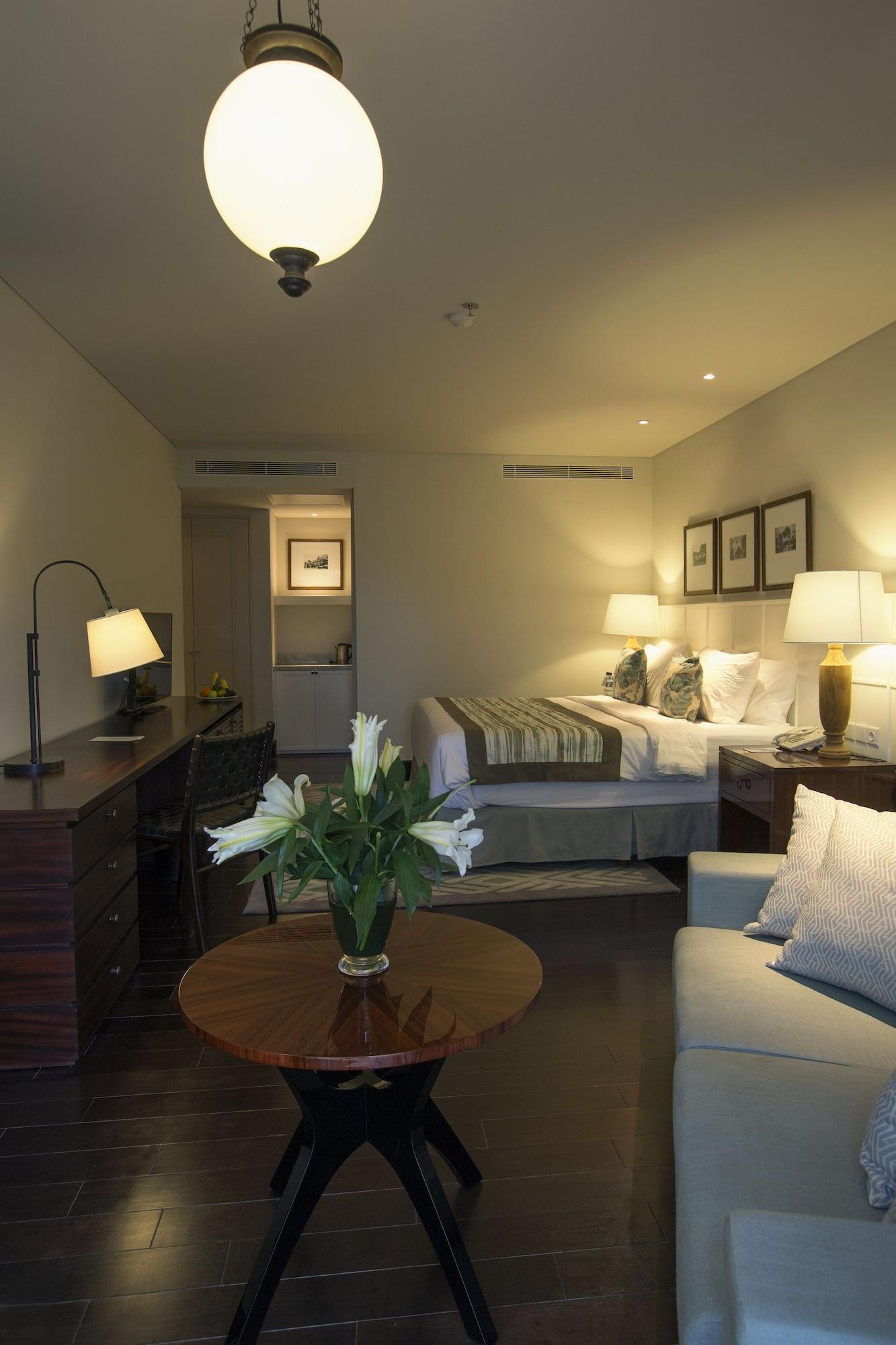 The Shalimar Boutique Hotel Malang Exterior foto